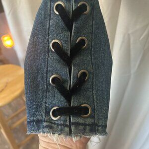 Maurices Sixe Medium Lace leg jeans VERY CUTE!